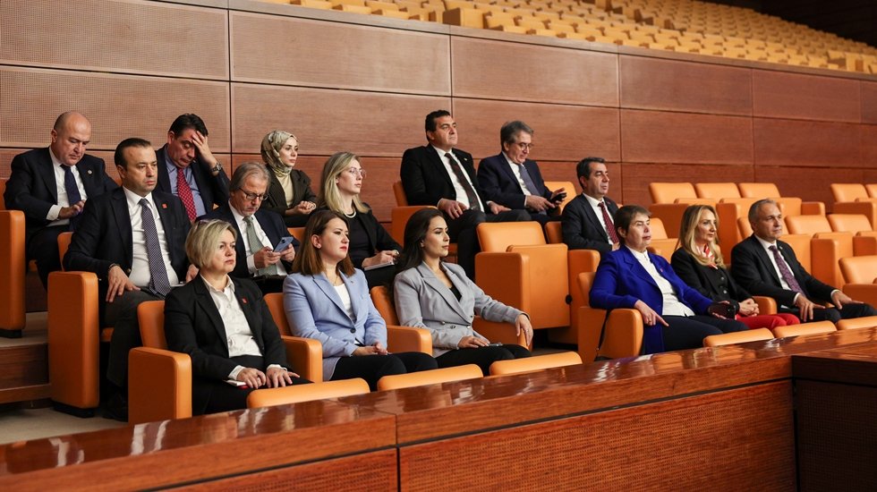 CHP: Cumhurbaşkanlığı h&uuml;k&uuml;met sistemi TBMM&rsquo;nin nitelikli yasa yapmasını alıkoymaktadır!