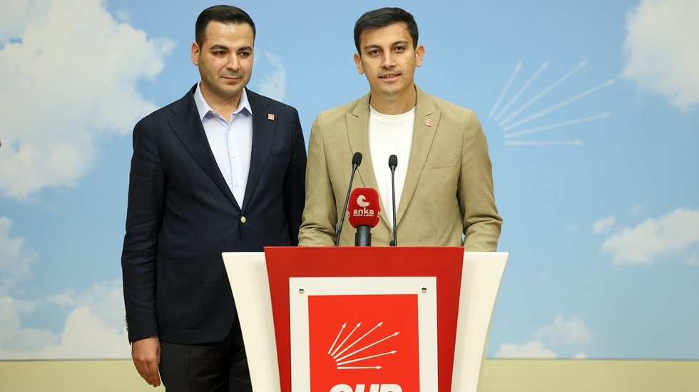 CHP Gen&ccedil;lik Kolları Genel Başkanlığı Devir Teslim T&ouml;reni