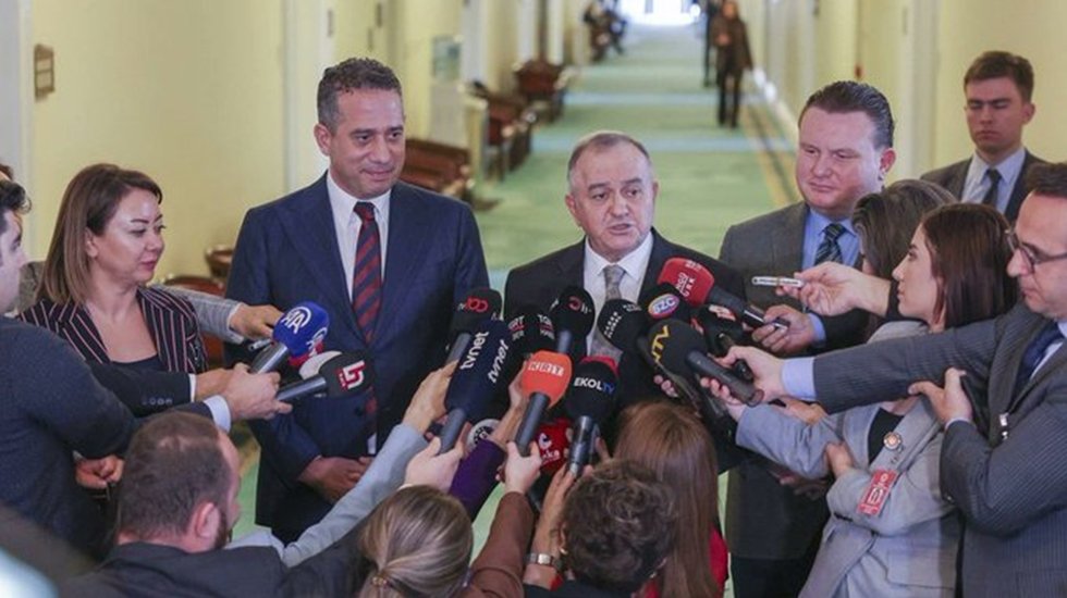 CHP ve MHP arasındaki 'kayyum' zirvesi sona erdi!