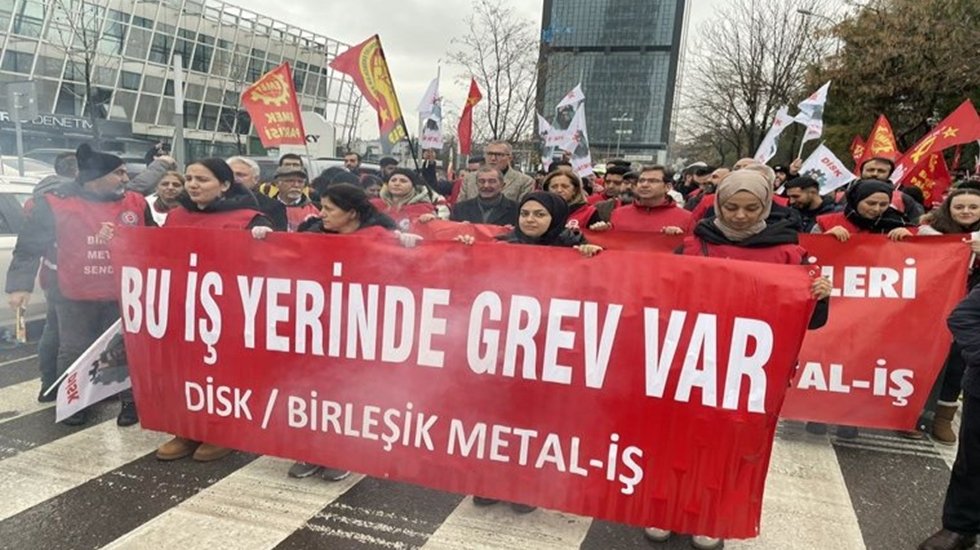 Hitachi Energy &ccedil;alışanları şalterleri indirdi&hellip;