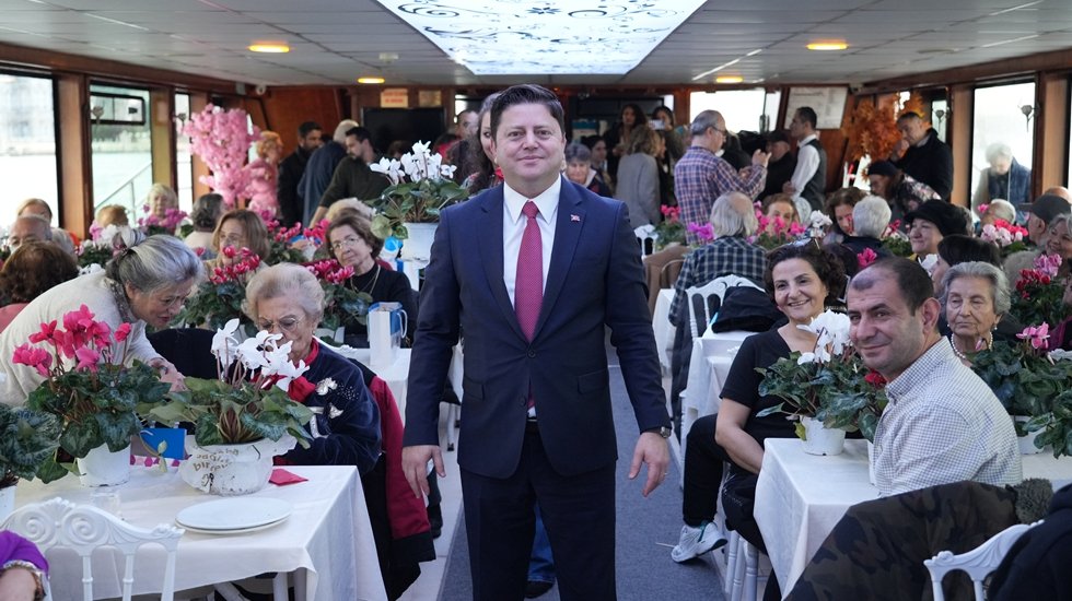 Kadık&ouml;y Huzur Vapuru, ilk seferini yaptı