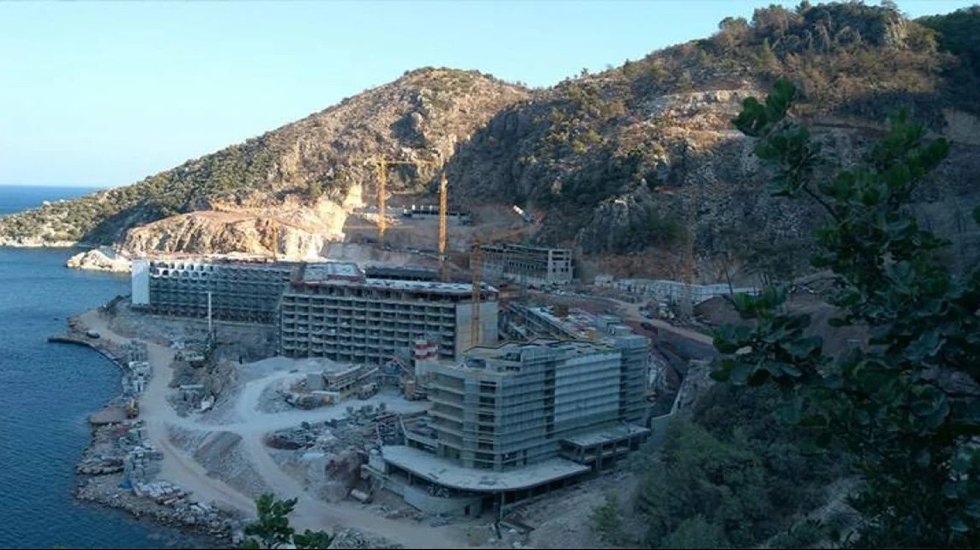 Mahkemenin imar belgesini iptal ettiği Sinpaş i&ccedil;in &lsquo;inşaata devem ediyor&rsquo; iddiası&hellip;