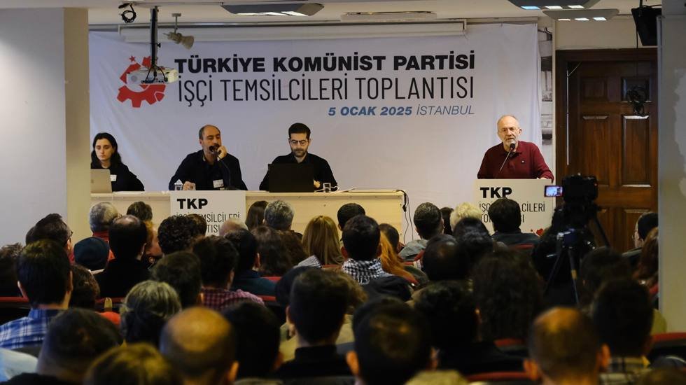 Farklı sekt&ouml;rlerden TKP&rsquo;li iş&ccedil;i temsilcileri buluşması ger&ccedil;ekleşti...