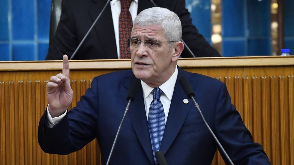 M&uuml;savat Dervişoğlu: İktidarın 9 maddelik ka&ccedil;ış planı!