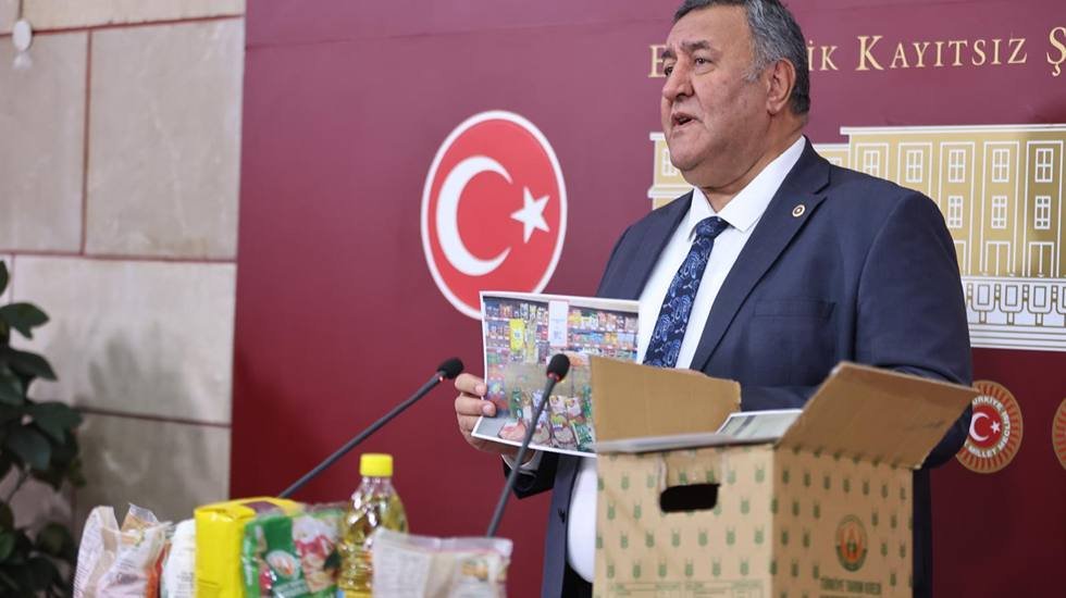 2018 yılında asgari &uuml;cretin %68&rsquo;ine denk gelen bayram ikramiyesi bug&uuml;n %13,5&rsquo;e geriledi...