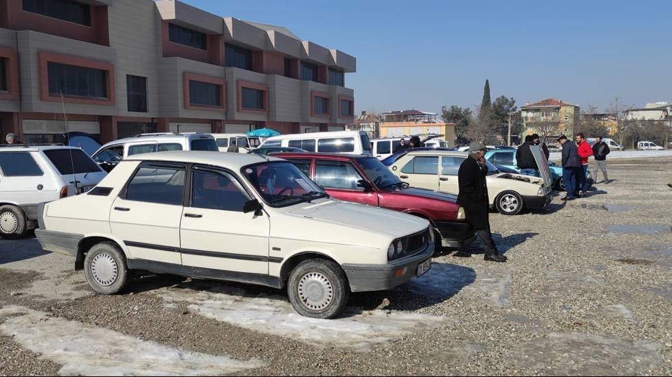 Ekonomik kriz eski ara&ccedil;la yola devam ettiriyor...