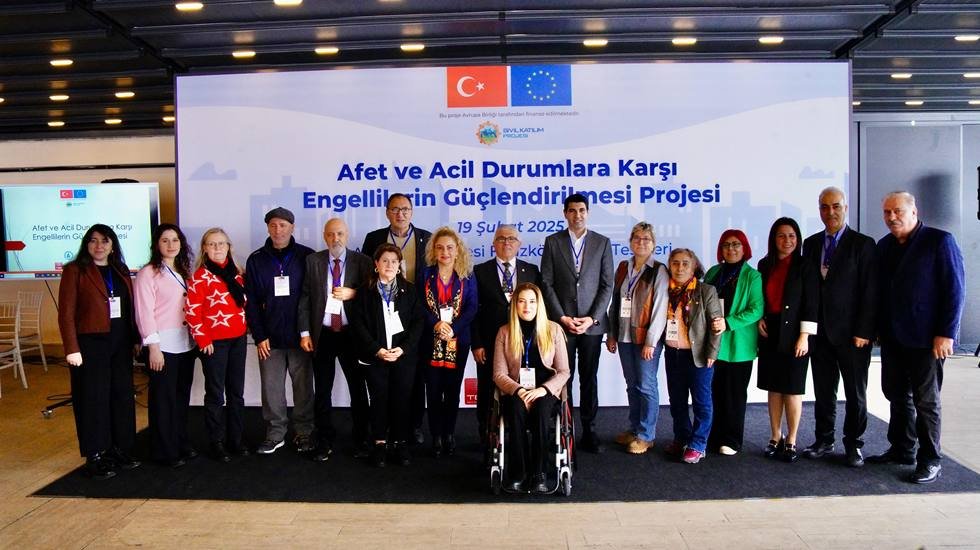 Engelli bireylerin afetlere hazırlanmasına Avcılar Belediyesi&rsquo;nden destek