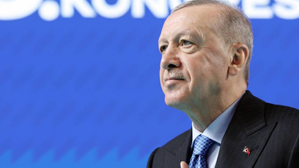 Erdoğan: &ldquo;Banka soyanların sloganı belediyeleri soyanların sloganına d&ouml;n&uuml;şm&uuml;ş&rdquo;