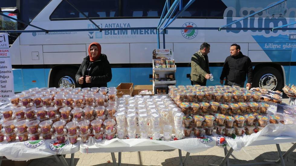 Gl&uuml;tensiz Lezzet Şenliği&rsquo;ne yoğun ilgi&hellip;