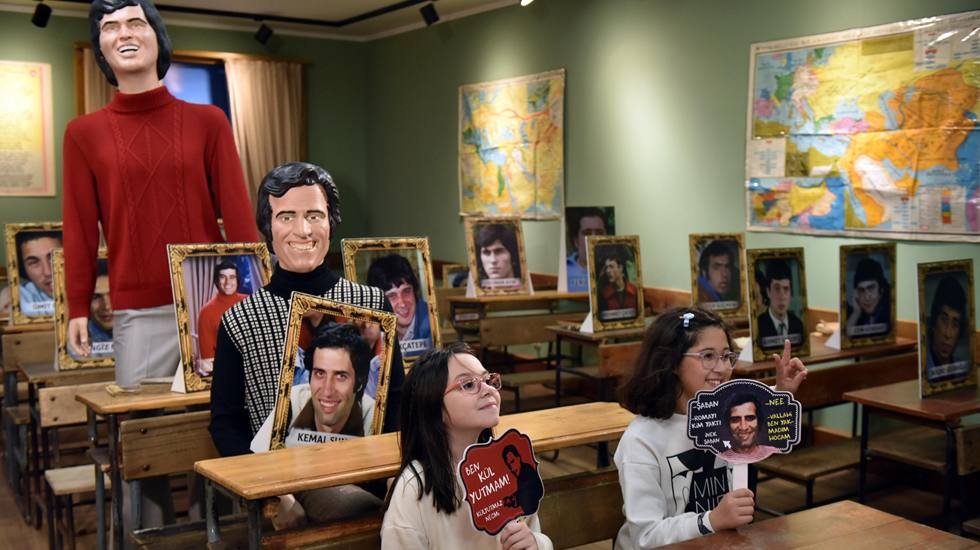 Hababam Sınıfı M&uuml;zesi&rsquo;nde ge&ccedil;mişe yolculuk&hellip;