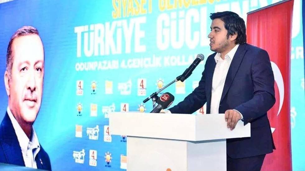 AKP'li delegeye Arnavutk&ouml;y Belediyesinden 99 milyon TL&rsquo;lik organizasyon ihalesi...
