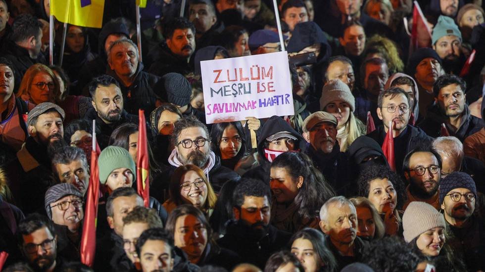 CHP İl Başkanı &Ouml;zg&uuml;r &Ccedil;elik: 'Herkesi Sara&ccedil;hane'ye davet ediyoruz!'