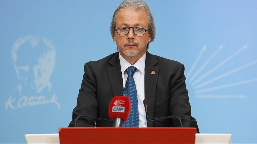 CHP&rsquo;li İlhan Uzgel: Bu siyaset doğru bir siyaset değil, bu Suriye&rsquo;ye istikrar getirecek bir y&ouml;ntem değil.