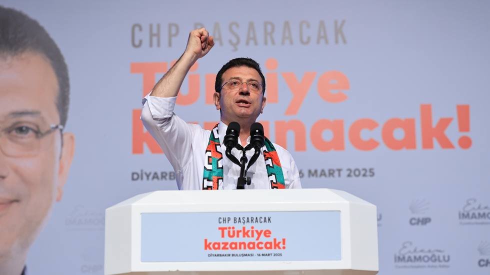 İmamoğlu Diyarbakır'dan seslendi: 'Silahlar susmalı, &ccedil;atışma bitmeli!'