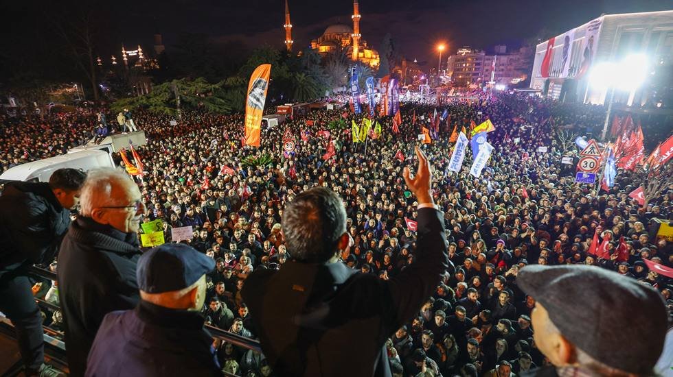 İmamoğlu'ndan videolu paylaşım: 'Bu millet b&uuml;y&uuml;kt&uuml;r'