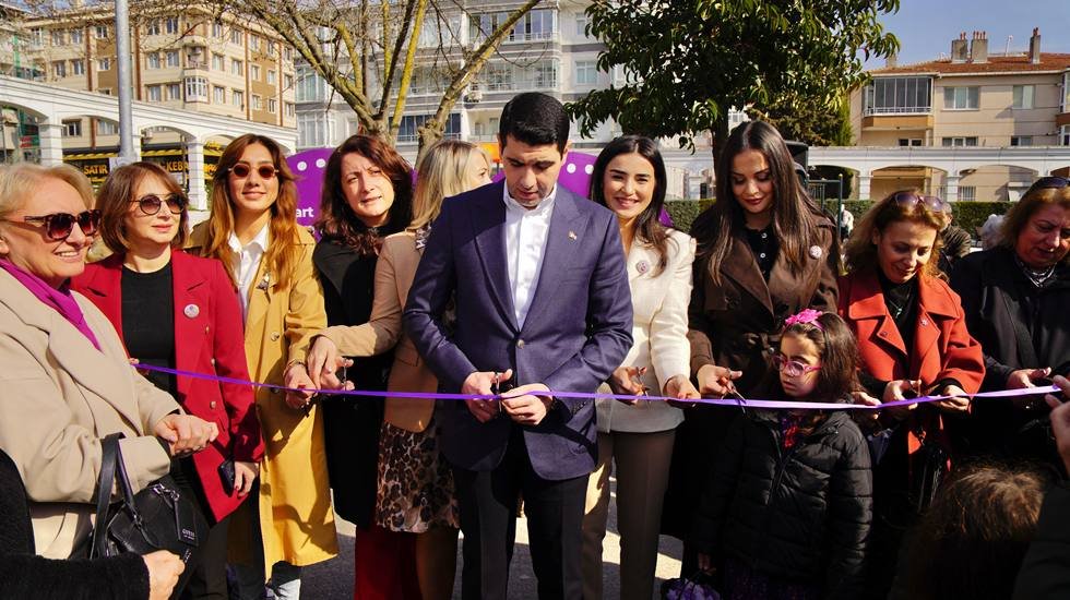 Kadın Emeği Pazarı Halide Edip Adıvar Parkı&rsquo;nda a&ccedil;ıldı.