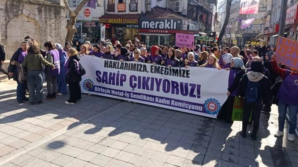 Kadın metal iş&ccedil;ilerinden 8 Mart mesajı: 'AKP bizi ucuz iş&ccedil;i olarak g&ouml;r&uuml;yor&rsquo;