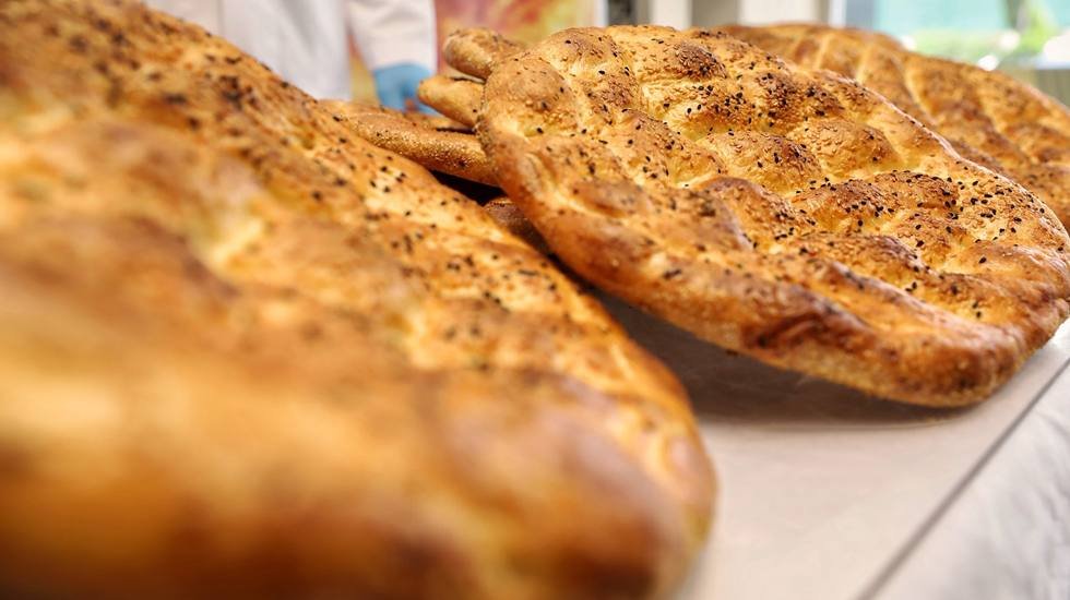 Olunca oluyormuş! '450 gramlık Ramazan pidesi 20 TL'