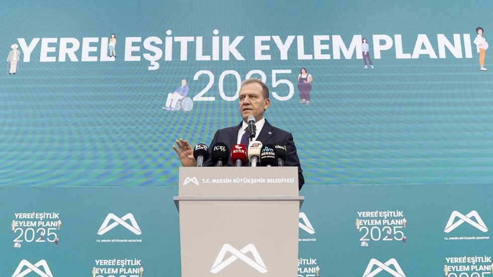 Se&ccedil;er:&nbsp;&ldquo;Kadınlar zincirleri ve ayağındaki prangaları kırıp atacak"