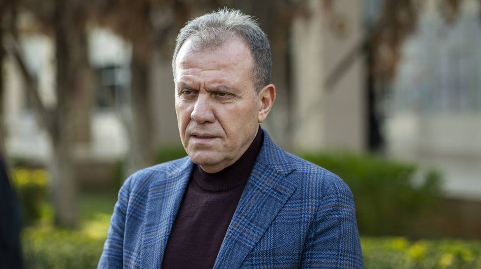 Vahap Se&ccedil;er&rsquo;den, &lsquo;Silah bırakma &ccedil;ağrısına ilişkin a&ccedil;ıklama: &ldquo;S&uuml;re&ccedil; şeffaf ve toplumsal mutabakat sağlanarak y&uuml;r&uuml;t&uuml;lmelidir&rdquo;