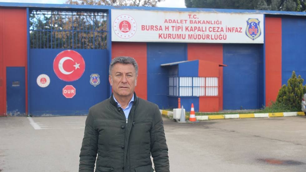 Bursa&rsquo;da astım krizi ge&ccedil;iren tutuklu &ouml;ğrenciye şiddet...
