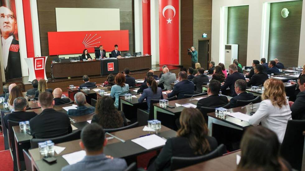 CHP&rsquo;nin yeni se&ccedil;ilen PM &uuml;yeleri ilk toplantısını yaptı&hellip;