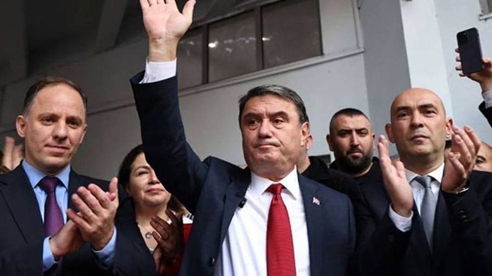 'İmamoğlu' eylemlerine katıldığı i&ccedil;in ifadeye &ccedil;ağrılan Zonguldak Belediye Başkanı Erdem, ifadesinin ardından serbest bırakıldı