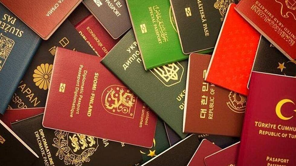 Pasaportların renkleri ne anlama geliyor: Renginize g&ouml;re d&uuml;nyadaki yeriniz ne?