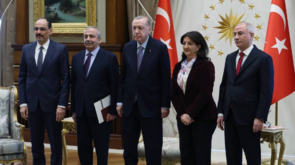 Saray'da Cumhurbaşkanı Erdoğan ile bir araya gelen DEM Parti heyetinin '13 talebi' belli oldu