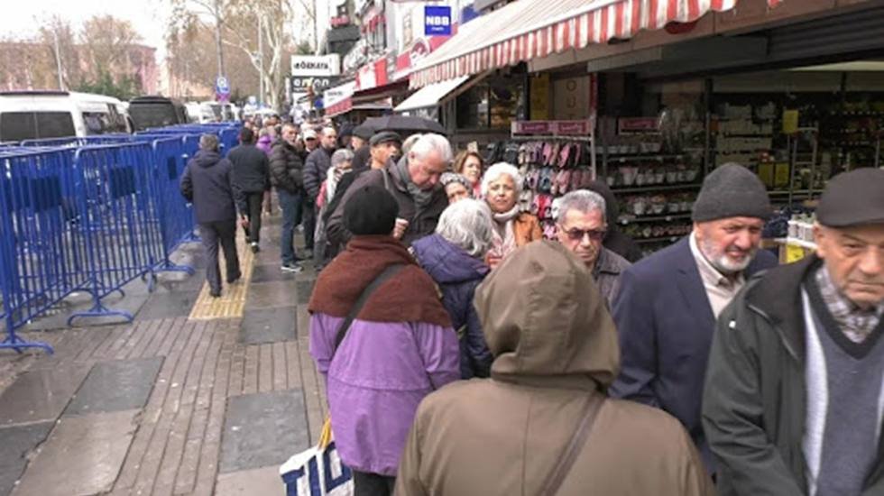 T&uuml;rkiye&rsquo;de yumurta kuyruğu d&ouml;nemi